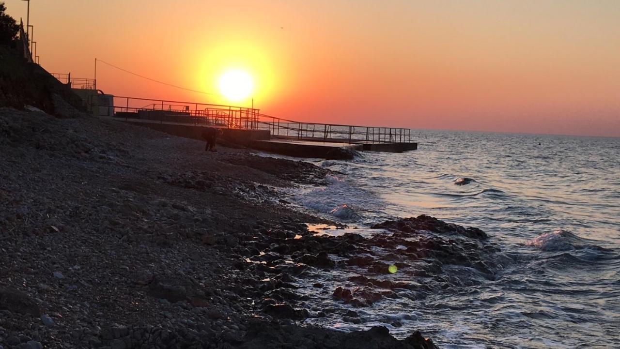 Fontana Lägenhet Izola Exteriör bild